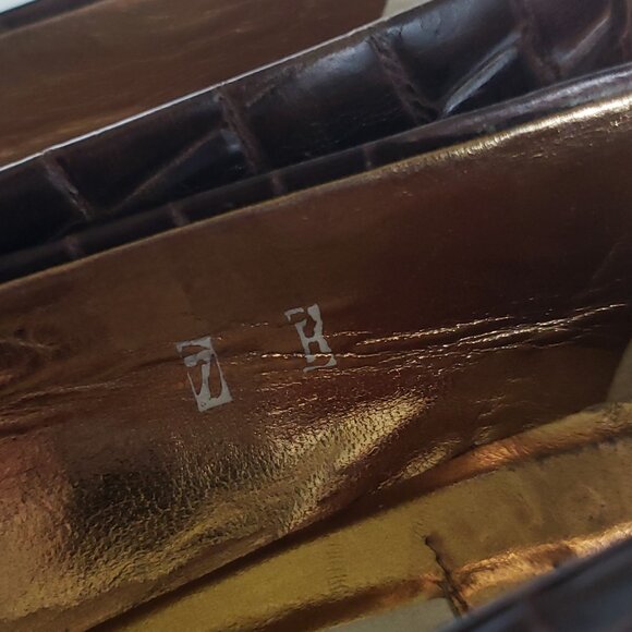 Joan & David Italian Brown Croc Print Leather Pumps -Hand Made in Italy, size 7B - Picture 7 of 16